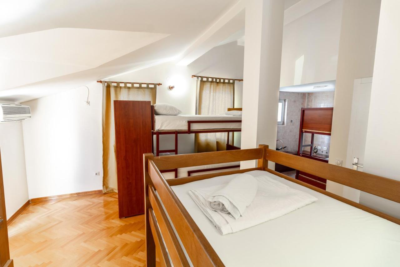 Hostel Будва Екстер'єр фото