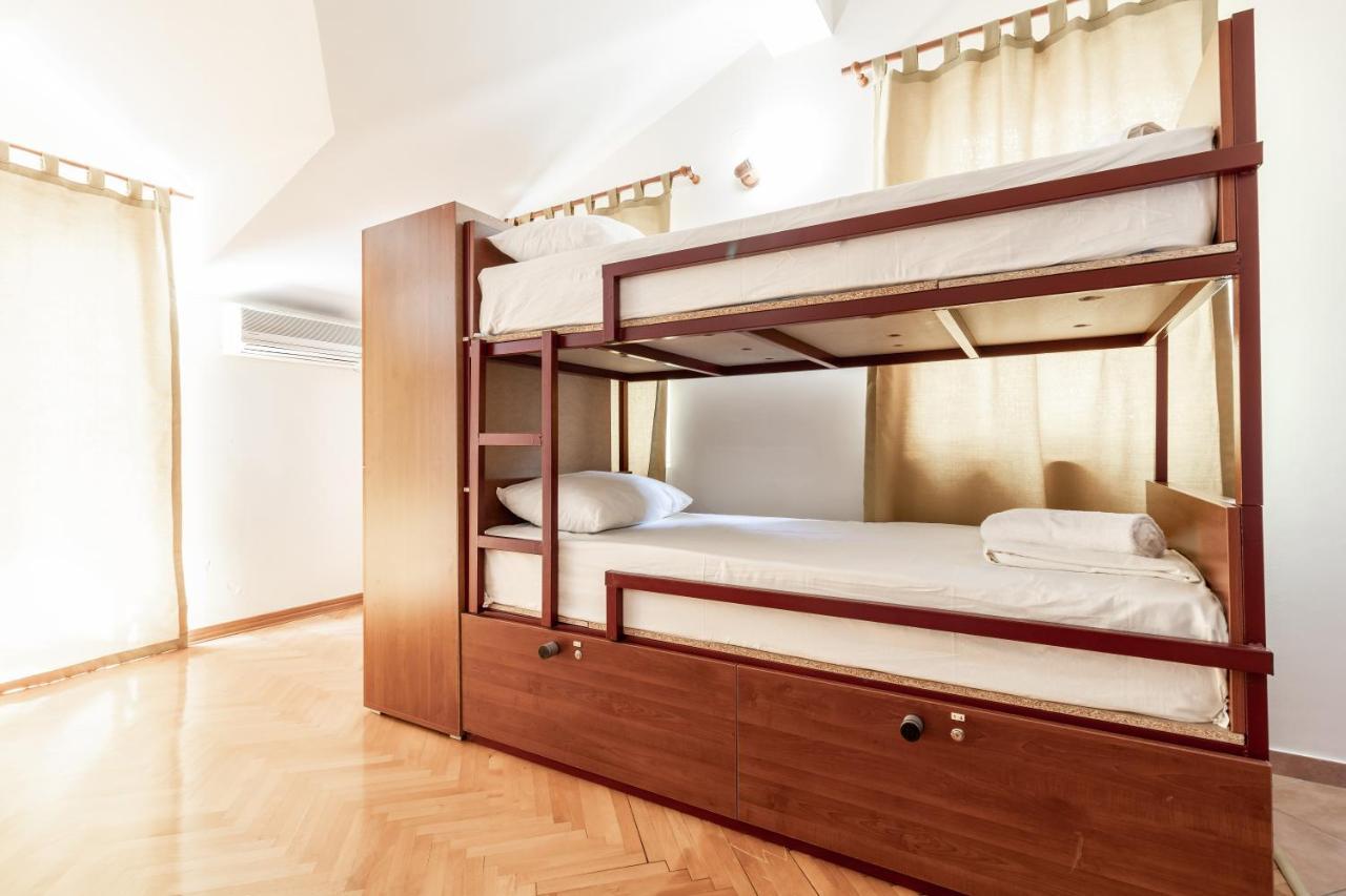 Hostel Будва Екстер'єр фото